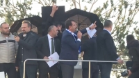 Türkiyədəki prezident seçkilərinin ilk insidenti: Ərzurumda müxalifət liderini niyə daşa basdılar?