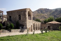 Hüsülü kəndinin Həmzə sultan sarayı