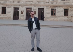 Sən bu g&uuml;nə qədər he&ccedil; kimin yaşamadığı hekayəni daşıyırsan&hellip;