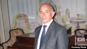 &ldquo;Biz &ouml;l&uuml;mə g&uuml;ləcəyik&rdquo; deyən naşir