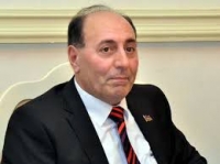 “Həmrənglik həmrəylik sayılmaz”