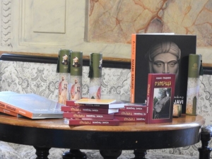 Kiyevdə TÜRKSOY təşkilatının nəşr etdiyi “Reading Nizami Ganjavi” adlı art-albom təqdim edilib