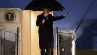Günün fotosu: Bu gün Tramp Putinlə danışacaq
