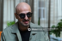 Soner Sarıkabadayı: “Mahnılarımı dünyaya yaxşı bir şey vermək ümidi ilə bölüşürəm”