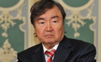 Oljas Süleymenov: “Gecə saat 3-də Bəxtiyar Vahabzadə mənə zəng etdi…”