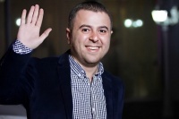 Bozbaş pik&ccedil;ersin tez parlayan, tez də solan Ağsaqqalı