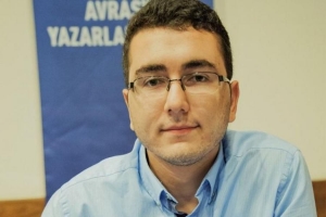 Ramil Əhməddən yazmaqda çətinlik çəkənlərə 7 məsləhət