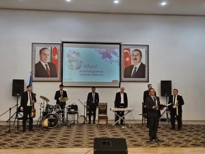 “Qadınlar bəşəriyyətin bəzəyidir&quot; adlı ədəbi-musiqili tədbir