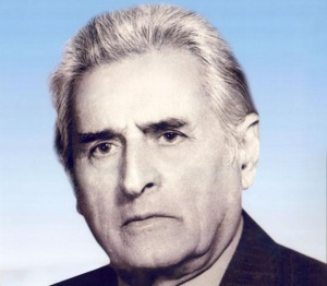 95 il &ouml;m&uuml;r s&uuml;rm&uuml;ş, quruluşlar, əsrlər g&ouml;rm&uuml;ş Qılman İlkin