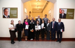 Türk ruhlu, Azərbaycan sevdalı Xasiyyət Rüstəm poeziyası