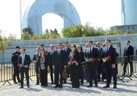 Mədəniyyət Nazirliyinin kollektivi şəhidlərimizin xatirəsini yad edib