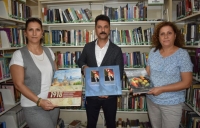 Manisa Xalq Kitabxanasına Azərbaycanla bağlı kitablar hədiyyə edilib