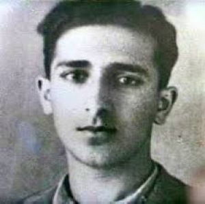 “Həyat ağlamaq qədər çətindir...&quot;