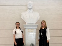 Bir direktor, bir şagird layihəsində Yaqut Məmmədova və Ayan Əliyeva