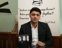 “Sən - çoxdan səsi batmış qəmli bir ifaçının həzin bir zümzüməsi” - ŞEİRLƏR