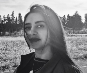 Sağ qolda d&ouml;y&uuml;nən &uuml;rək - ESSE