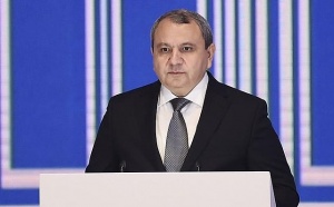 BDU-nun rektorunun yubileyidir - Komitə sədri onu yubileyi ilə bağlı təbrik edib
