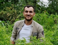 “Cızar ovuclarım yanaqlarını…” – Habil Rzanurun şeirləri