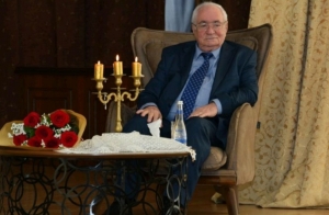 POEZİYAMIZIN QIZIL FONDUNDAN - Vahid Əziz, “Yada düşür...”