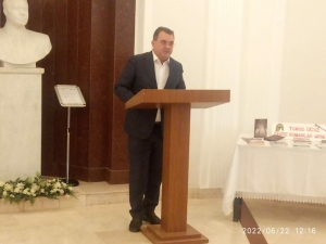 Tarixi romanlar ustadı Yunus Oğuzla ana vətəni Şirvanda görüş keçirilib