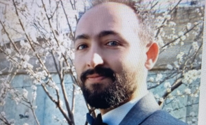 Güney Azərbaycan Poeziyası Antologiyasında  Arğın Paşanın “Özümü tapa bilmirəm” şeiri