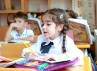 Məktəbə hazır olmaq oxumaq, yazmaq və &quot;5&quot; almaq deməkdir?