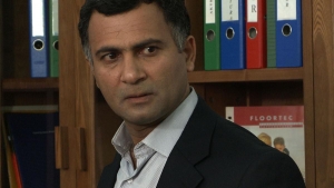 Teatr rəhbərləri, hara baxırsınız?