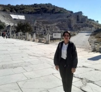 Səhnə və həqiqət: teatr insanı necə dəyişir?