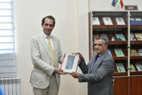 İsveçin ölkəmizdəki səfiri Milli Kitabxanada kitab təqdim edib