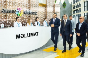 Türkiyəli nazir müavini &quot;ASAN xidmət&quot;də