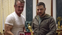 Günün fotosu: Zelenski Oskar qazanıb