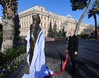 Prezident İlham Əliyev xeyriyyəçi Hacı Zeynalabdin Tağıyevin abidəsinin açılışında iştirak edib