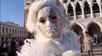 Venesiya tibbi maskaları karnaval maskalarına dəyişib