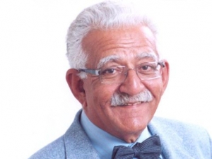 UNUDULMAZ SEVGİ ŞEİRLƏRİ - Vaqif Səmədoğlu, “Mən sənin yuxularına…”