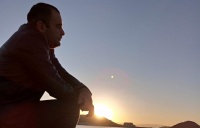 “Mənə kömək elə, unudum səni” - ŞEİRLƏR