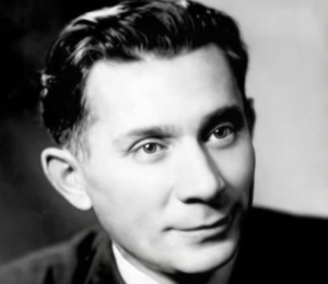 Hərbi komissarlıqda işləyirdi, dram dərnəyindən əskik olmurdu...