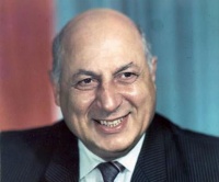 Bəli, o, kinomuzun korifeyidir