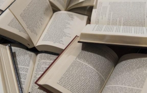 “Vərəqləri insan dərisindən olan kitab” - Hər gün kitablar haqqında 5 qeyri-adi fakt
