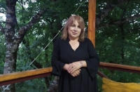 “Baş alıb gedirəm…” - Narıngül Nadirin şeirləri