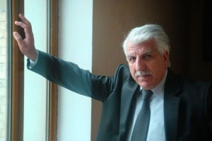 Moşu, işsizlik, krossvordtapma məşğuliyyəti, maşınlardan şikayət, bir də xatirələr…