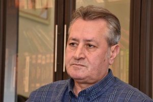 MÜTALİƏ MƏDƏNİYYƏTİ ÜÇÜN SEÇMƏLƏR – Elçin Hüseynbəyli, “Qatarda”