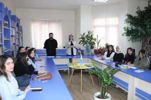 Respublika Uşaq Kitabxanasında işarət dili &uuml;zrə təlim ke&ccedil;irilib