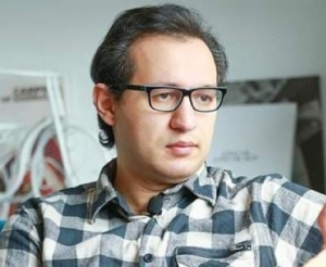 Qismət Rüstəmov: “Füzulini uşağa tutuquşu kimi əzbərlətməyin mənası yoxdur “