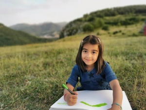 6 yaşlı rəssam Şuşadaydı