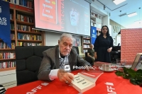 Bakıda İlbər Ortaylının kitab təqdimatı keçirilib