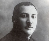 &Uuml;zeyir bəy ona muğam dərnəyinə getməyi məsləhət g&ouml;rd&uuml;...