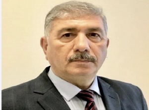 Kitabların b&ouml;y&uuml;k dostu olan ƏLİAĞA CƏFƏROV
