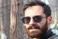 “Hər qadın gəncliyi ayrı rəngdə görür” - Eminqueyin şeirləri