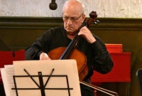 Tanınmış violon&ccedil;el ifa&ccedil;ısı