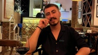 &ldquo;Bu tənhalıq kitabların qoxusu ilə boğur məni, kağız kimi islanmış, fikir kimi ağır&hellip;&rdquo; - ESSE